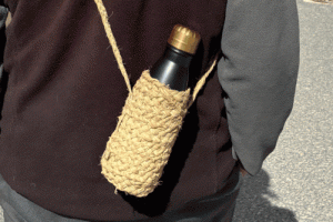 Schutzhülle für die Wasserflasche aus Esparto-Gras